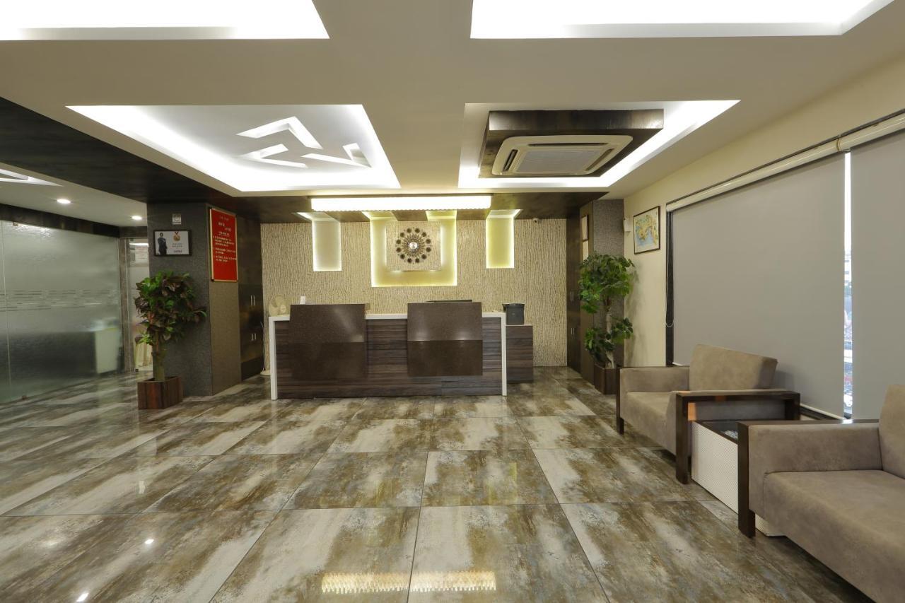 Hotel Unity Ахмедабад Экстерьер фото